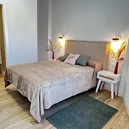 Bonito Moderno Con Terraza Privada Lejlighed